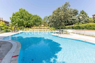 Appartement  Paseo de los parques. Elegante vivienda reformada en el encinar de los reyes