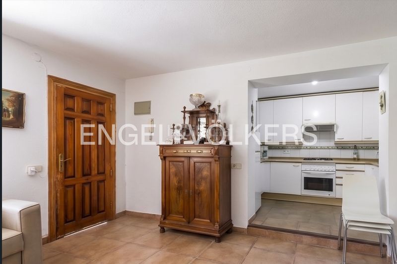 Foto c16c676f-6ec2-4ce4-9261-0d04b28782a1. Casa amb calefacció aparcament a Valdelagua