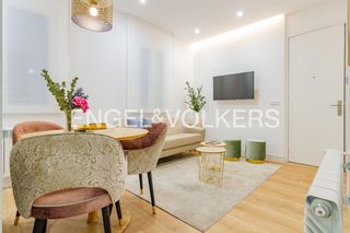 Rent Flat  Juan bravo. Piso recién reformado y amueblado de diseño en pleno barrio de s