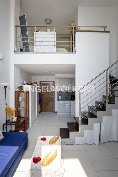 Foto 98b7a8fa-3967-46be-b848-e9b677046613. Loft amb calefacció aparcament piscina a Sanchinarro Madrid