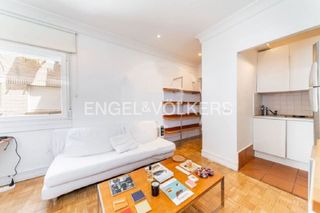 Rent Loft  Ayala. Acogedor y tranquilo estudio amueblado en calle ayala