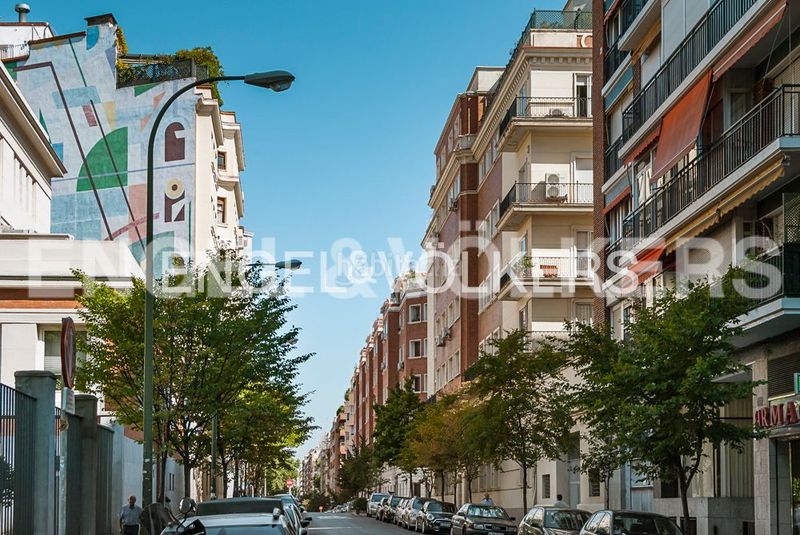 Foto 4fd63544-8078-4bc6-9d60-de9b2966d6e4. Pis amb calefacció aparcament a Ríos Rosas-Nuevos Ministerios Madrid