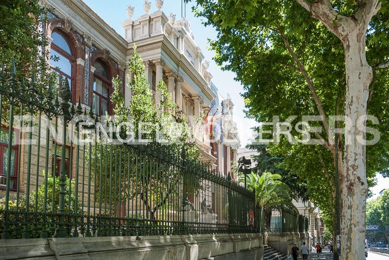 Foto f409fe56-ffea-48ee-ad6a-d58428f9e685. Pis amb calefacció aparcament a Ríos Rosas-Nuevos Ministerios Madrid