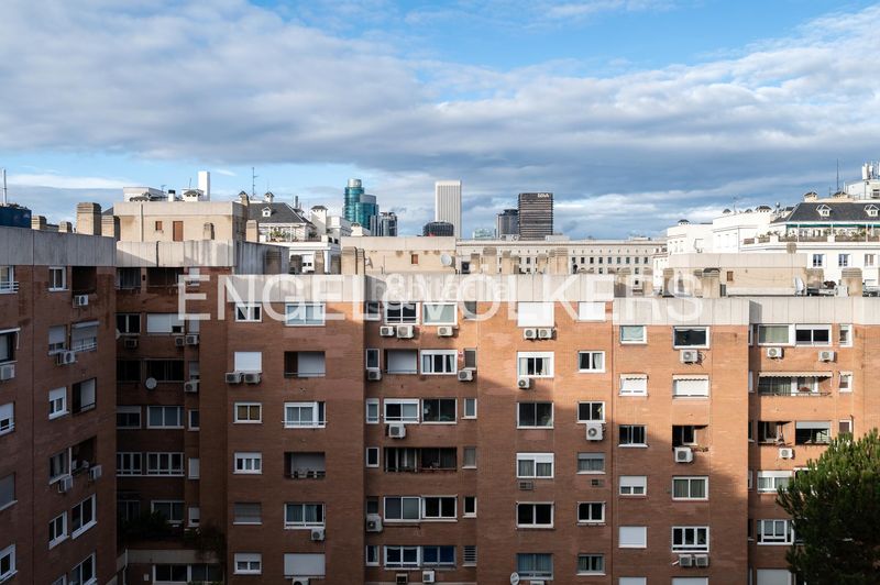 Foto 079641d0-aad2-4926-b7ee-5d9acd87bb60. Pis amb calefacció a Ríos Rosas-Nuevos Ministerios Madrid