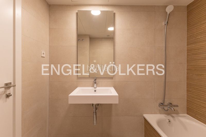 Foto 676e1481-fa34-47e2-b693-94bbfef0bba9. Pis amb calefacció aparcament piscina a Estrella Madrid