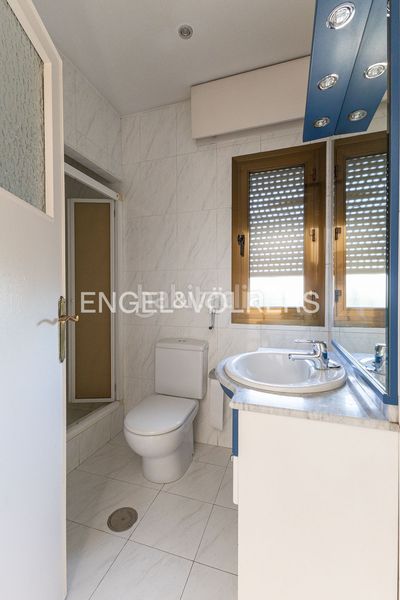 Foto fa41f35f-cacc-47a4-94a8-2df9602f5923. Casa amb calefacció aparcament piscina a La Florida - El Plantío Madrid