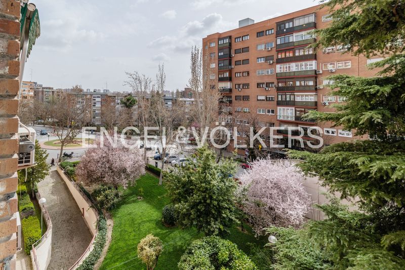 Foto f1c2ba41-7b66-4d34-9479-68b3173cac79. Pis amb calefacció aparcament a Estrella Madrid