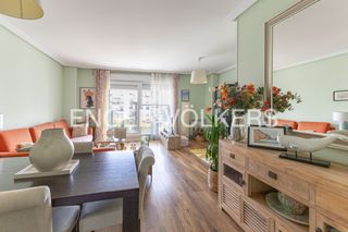 Location Appartement à Tempranales. Vive en una de las mejores urbanizaciones de tempranales 4 dormi