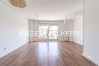 Location Appartement à Tempranales. Vive en una de las mejores urbanizaciones de tempranales 4 dormi