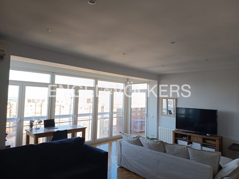 Foto 347ef9c4-28fc-4d8a-9903-a9ac178a5469. Alquiler piso exclusiva vivienda en arturo soria con terraza, piscina, vistas espectaculares. en Madrid