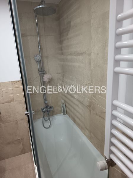 Foto 73b9b70b-360d-4aa5-bfb1-0e7629378cc1. Alquiler piso exclusiva vivienda en arturo soria con terraza, piscina, vistas espectaculares. en Madrid