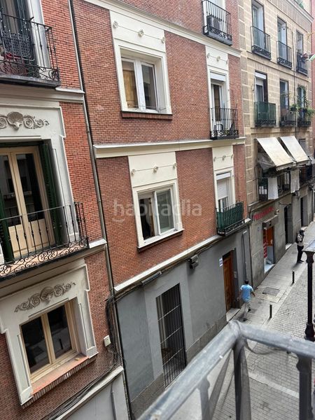Foto 409f35ca-9af8-452c-aa94-05892c9b14b8. Pis amb calefacció a Embajadores-Lavapiés Madrid