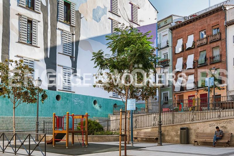 Foto 7be93fea-c2fa-4aad-8852-8d7791e91a11. Pis amb calefacció a Embajadores-Lavapiés Madrid