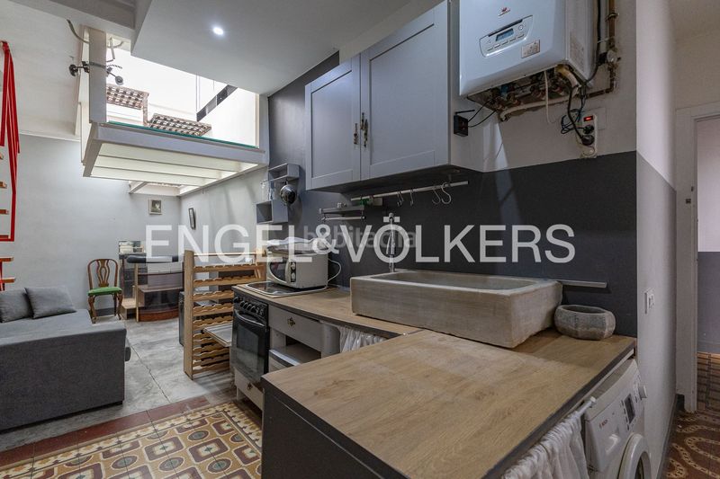 Foto a33572ad-3424-40e6-b521-13508c6294cd. Pis amb calefacció a Embajadores-Lavapiés Madrid