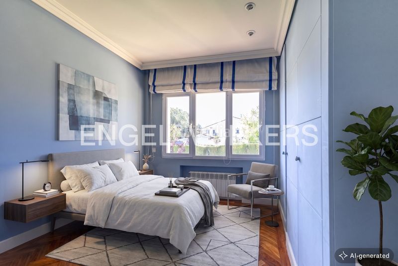 Foto eaa8cef8-51fc-4bb3-872e-6345986f0c63. Casa amb calefacció aparcament piscina a urbanización La Moraleja La Moraleja