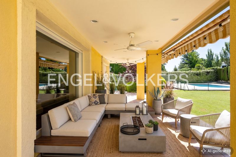 Foto eb3d284a-526e-4a58-a639-34de82efd234. Casa amb calefacció aparcament piscina a urbanización La Moraleja La Moraleja
