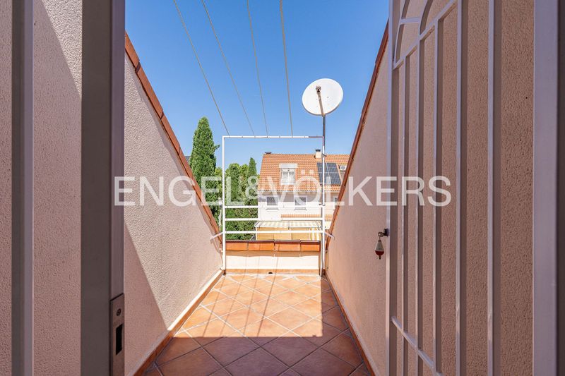 Foto 5980e7a4-1767-4a59-a00c-e0dfb578609f. Casa amb calefacció aparcament a Getafe norte Getafe