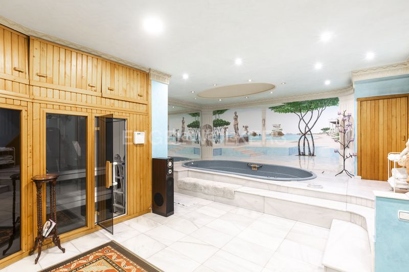 Foto ea3a7615-7dc8-4604-9069-f28758a78251. Casa amb calefacció aparcament piscina a Salvador Madrid
