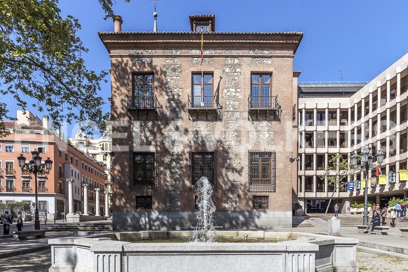 Foto fb490bcc-60b3-420e-a274-0c669e5b3488. Àtic amb calefacció a Justicia-Chueca Madrid