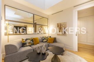 Penthouse in Justicia-Chueca. Excelente piso de cuatro dormitorios amueblado en justicia.