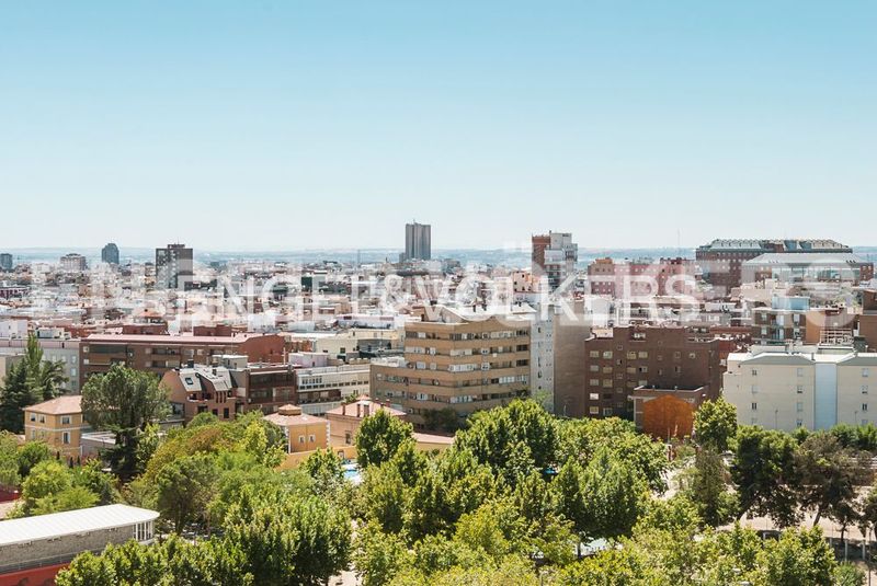 Foto a22ae57e-9626-44a1-b84c-d9b6d5064a5d. Pis amb calefacció a Guindalera Madrid