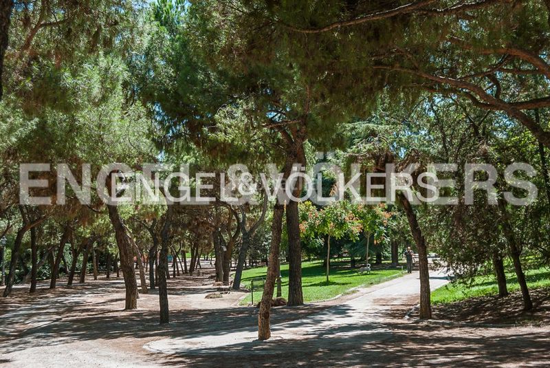 Foto f3d97237-d07d-4341-b87e-ae76e6d77de5. Pis amb calefacció a Guindalera Madrid
