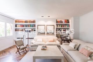 Flat in El Soto de la Moraleja. Elegante vivienda con terraza en el soto de la moraleja