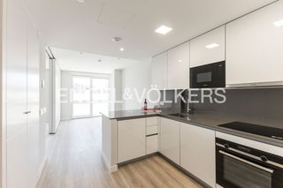 Flat in Virgen del Cortijo-Manoteras