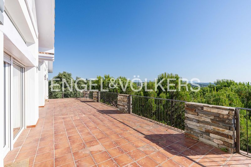 Foto d84f6df2-d792-4d72-9e03-cfeaac3f9d05. Casa amb calefacció aparcament piscina a Pino Alto-Navarredonda Valdemorillo