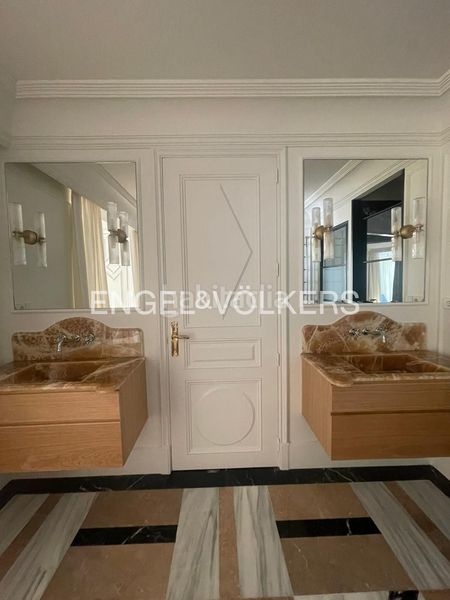 Foto 0a43e6cf-8481-4ba5-b012-2e66aee98fcb. Pis amb calefacció aparcament a Ríos Rosas-Nuevos Ministerios Madrid