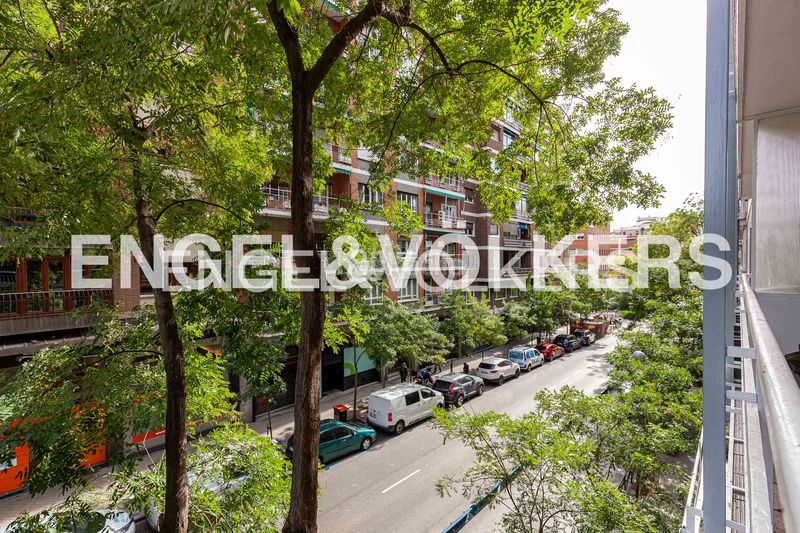 Foto cd1d348b-6f5b-4e3a-a87b-d7d64b471d4d. Pis amb calefacció a Vallehermoso Madrid