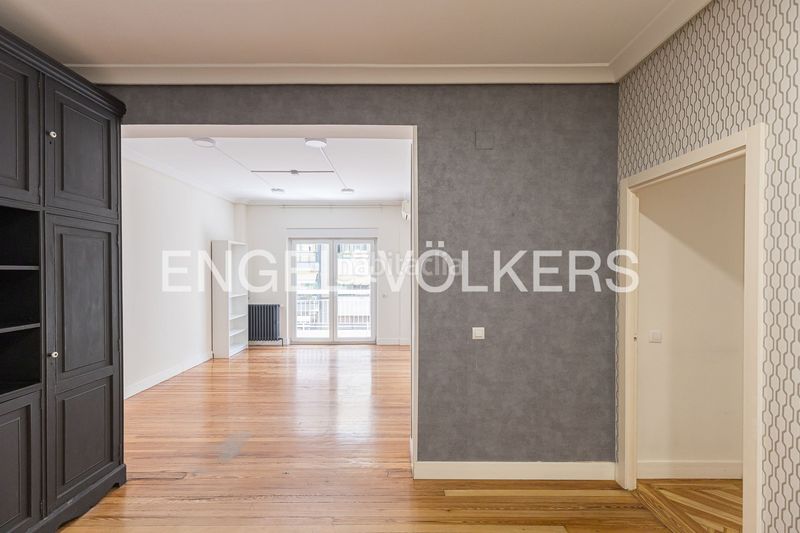 Foto f197fe4f-6024-48eb-8547-7971e2015da5. Pis amb calefacció a Vallehermoso Madrid