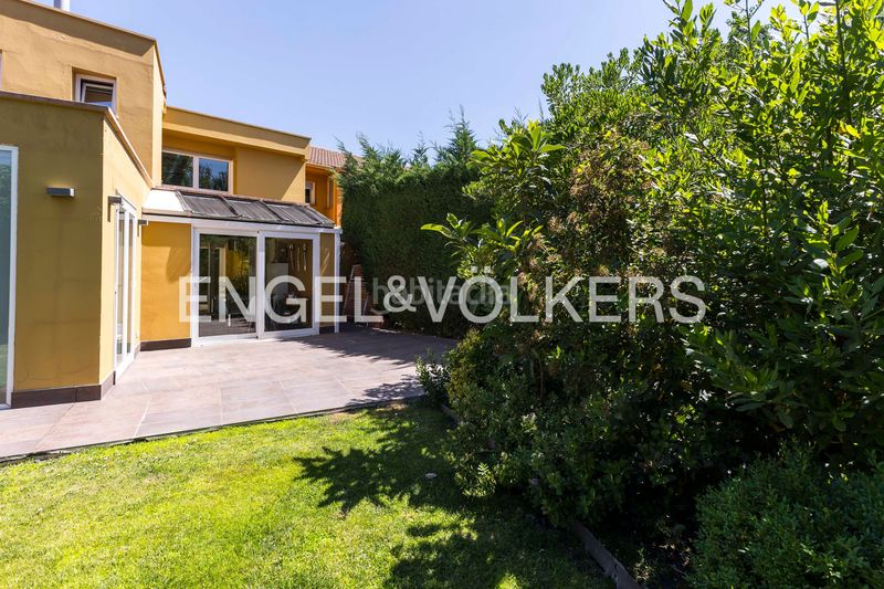 Foto a201ecc3-1eb1-4806-be2d-1419aa5534a1. Casa amb calefacció aparcament a Encinar de los Reyes La Moraleja