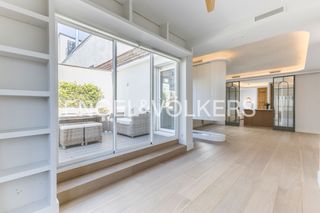 Rent Penthouse  General oráa. Exclusivo ático de diseño con terraza privada en castellana