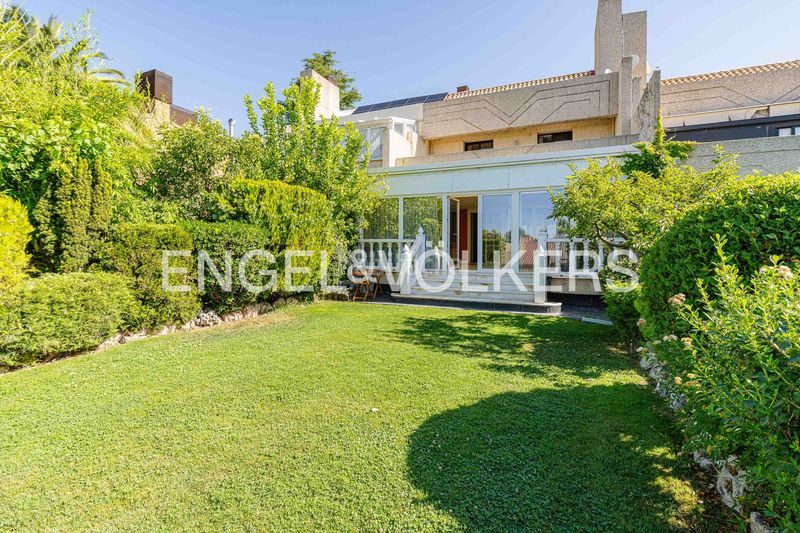 Foto 4bff3468-69f1-42df-a696-a1b3917df725. Casa amb calefacció aparcament a Valdepastores-Las Encinas Boadilla del Monte