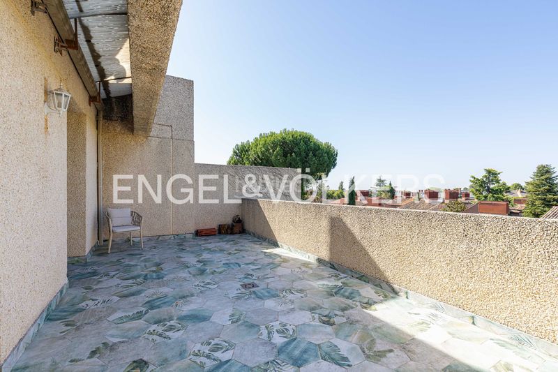 Foto 78092f1f-fbb7-492e-a7df-976c6e85efa3. Casa amb calefacció aparcament a Valdepastores-Las Encinas Boadilla del Monte