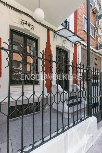 Foto b254af30-fb64-4d3a-9e53-f628ff4821c9. Pis amb calefacció a Guindalera Madrid