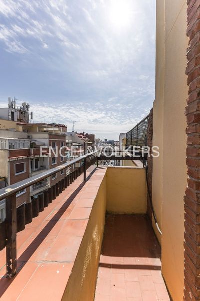 Foto 09c0a477-b209-4b41-a0f9-bd41d5358603. Àtic amb calefacció a Ríos Rosas-Nuevos Ministerios Madrid