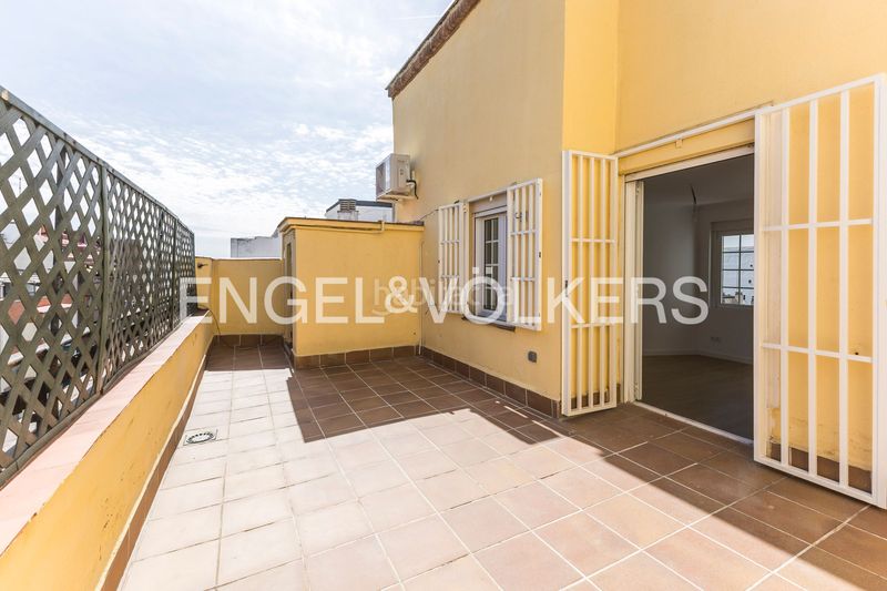 Foto 46849f5d-e176-4b55-9743-cc9d7b2b746e. Àtic amb calefacció a Ríos Rosas-Nuevos Ministerios Madrid