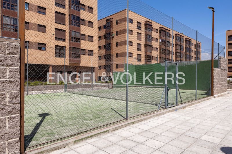 Foto 00c9b4cf-efae-44eb-9517-854ed8b0f95d. Pis amb calefacció aparcament piscina a Rejas Madrid