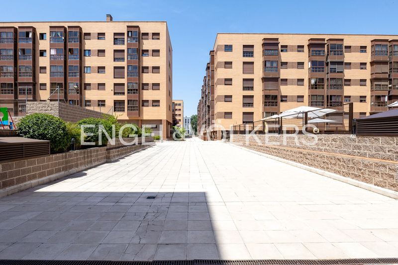 Foto d9e35019-e8e9-4580-a868-b2aef81275e0. Pis amb calefacció aparcament piscina a Rejas Madrid