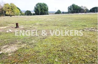 Terreny residencial a Pinar de las Rozas. Construye la vida que siempre has soñado en el pinar de las roza