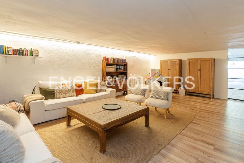 Foto 0c474399-d213-4ab8-bf9f-ad7543210eb8. Casa adossada amb calefacció aparcament piscina a Boadilla del Monte