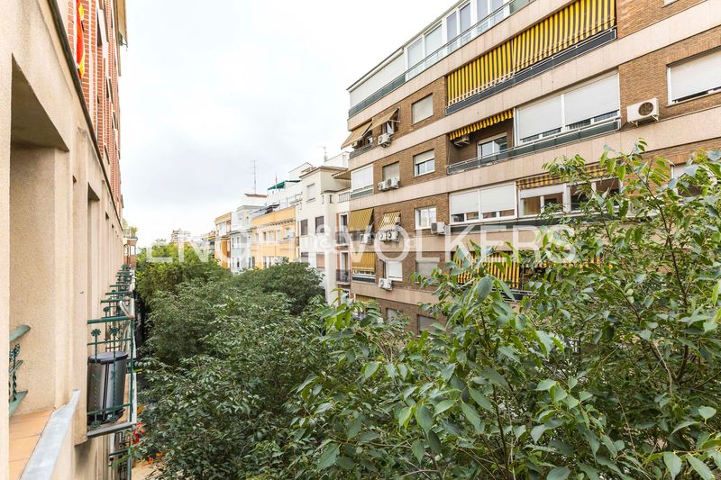 Foto 57708464-8406-4889-adcb-68659c0b5c46. Pis amb calefacció aparcament a Gaztambide Madrid