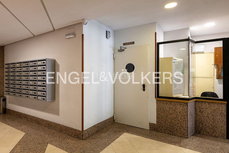 Foto db3afdfd-d2dd-4d8d-944e-2463c9001df2. Pis amb calefacció aparcament piscina a Niño Jesús Madrid
