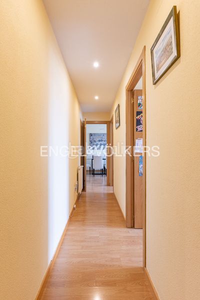 Foto 6e7f8856-c744-4d41-b4c0-b3922278cbae. Pis amb calefacció aparcament a Las Tablas Madrid