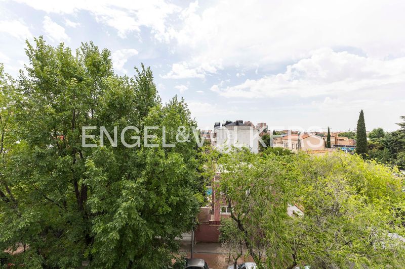 Foto 0e3237e6-4f41-4658-ba53-439a0a0d2478. Àtic amb calefacció aparcament piscina a Concepción Madrid