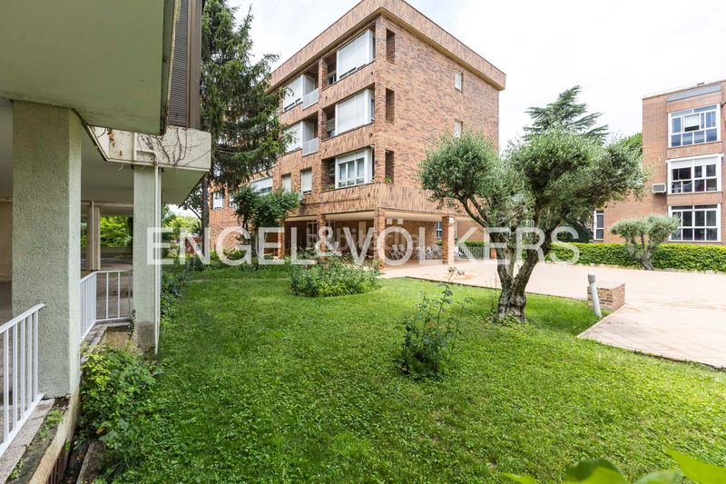 Foto 515afa27-b29d-4204-9f89-b38b33d68f59. Àtic amb calefacció aparcament piscina a Concepción Madrid