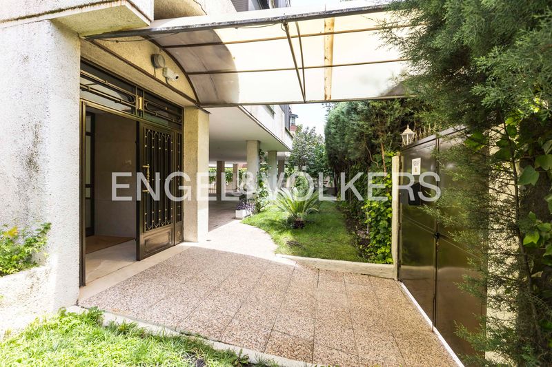 Foto b1b7dab5-ea99-446f-8410-931aa477ae59. Àtic amb calefacció aparcament piscina a Concepción Madrid