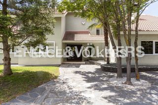 Location Maison à Las Lomas. Chalet de diseño en una sola planta, clase energética a